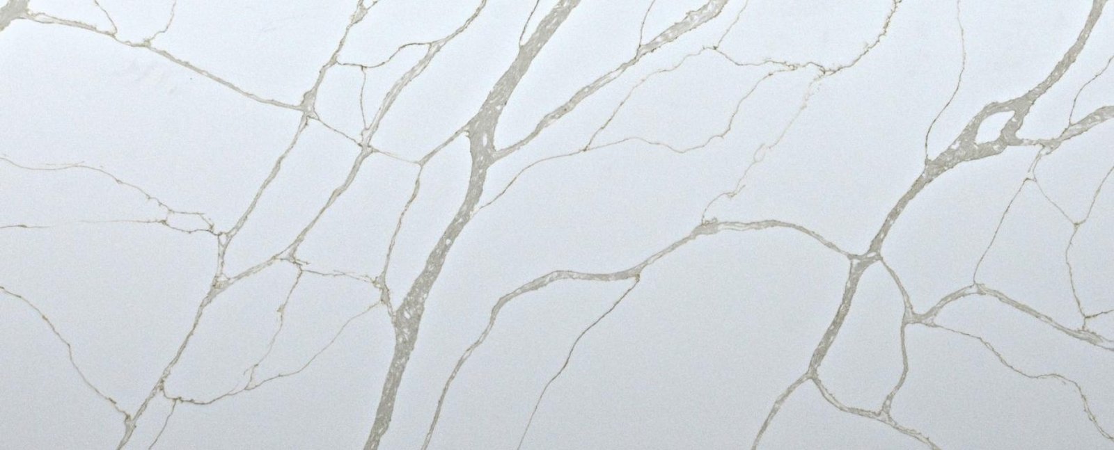 Calacatta-Volcano_Closeup_B
